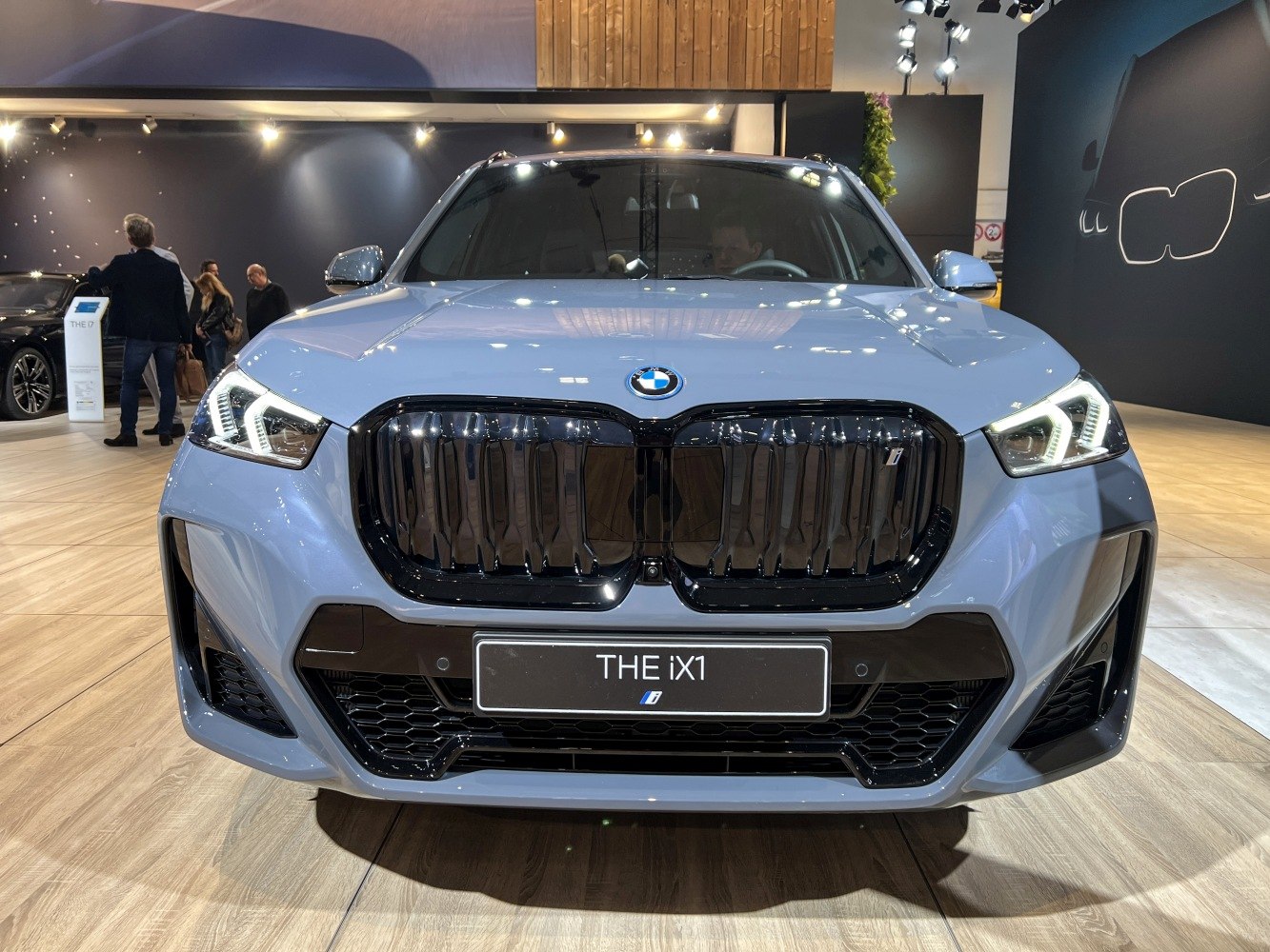 Bold black kidney grille with sharp LED headlights
