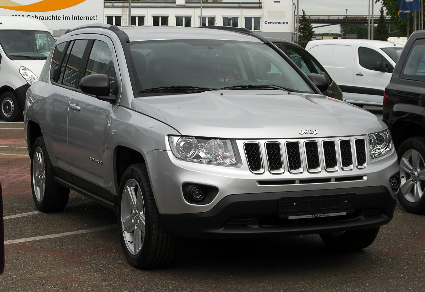 SUV front and side exterior with signature grille and headlights