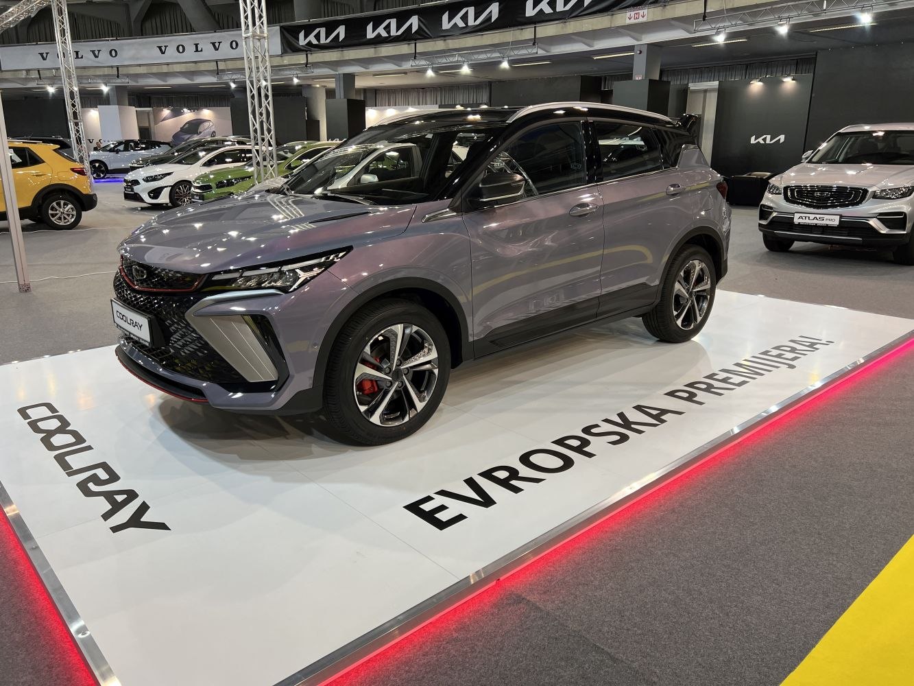 Aggressive front end and sporty alloy wheels on facelift SUV