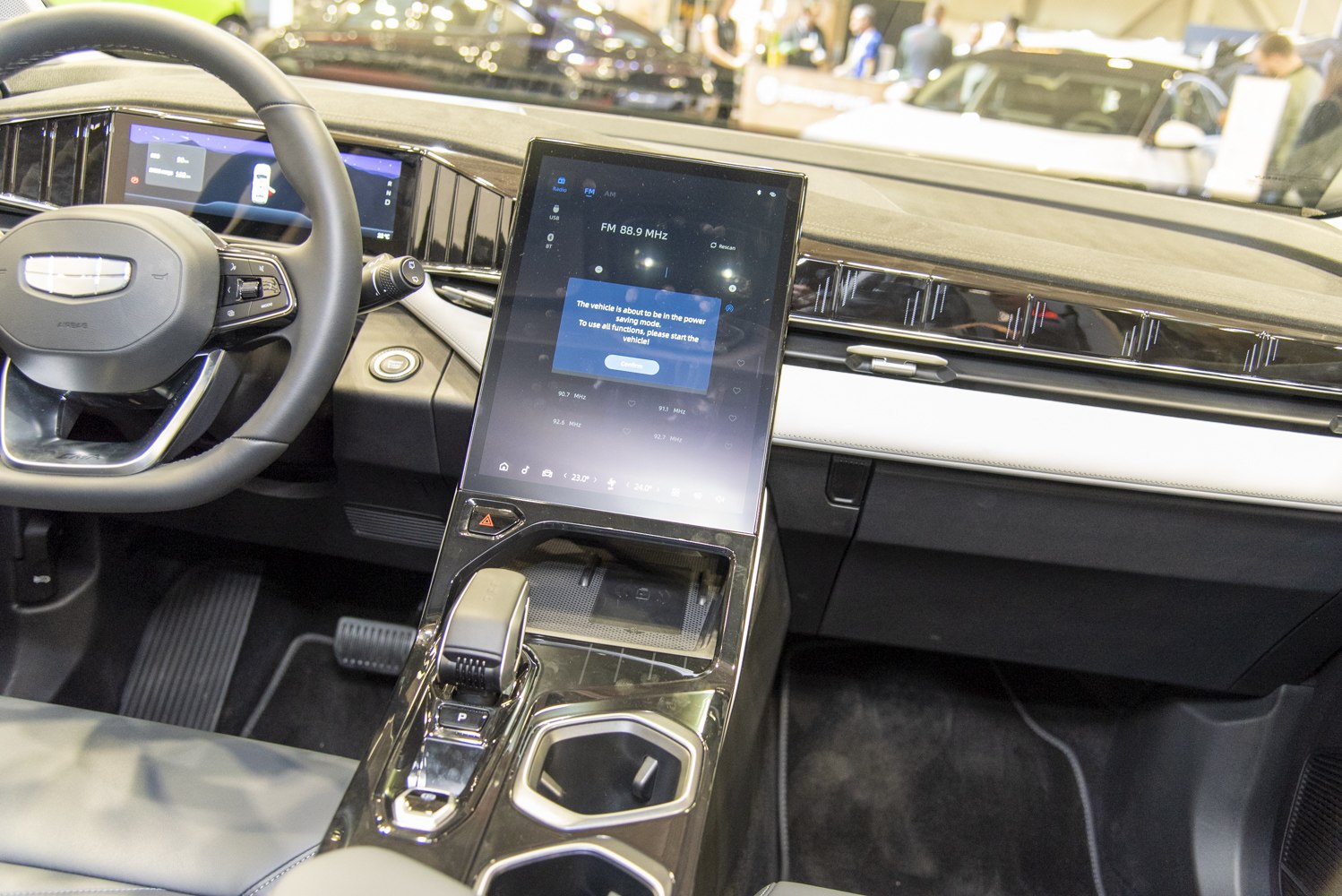 Digital dashboard and large vertical touchscreen center console