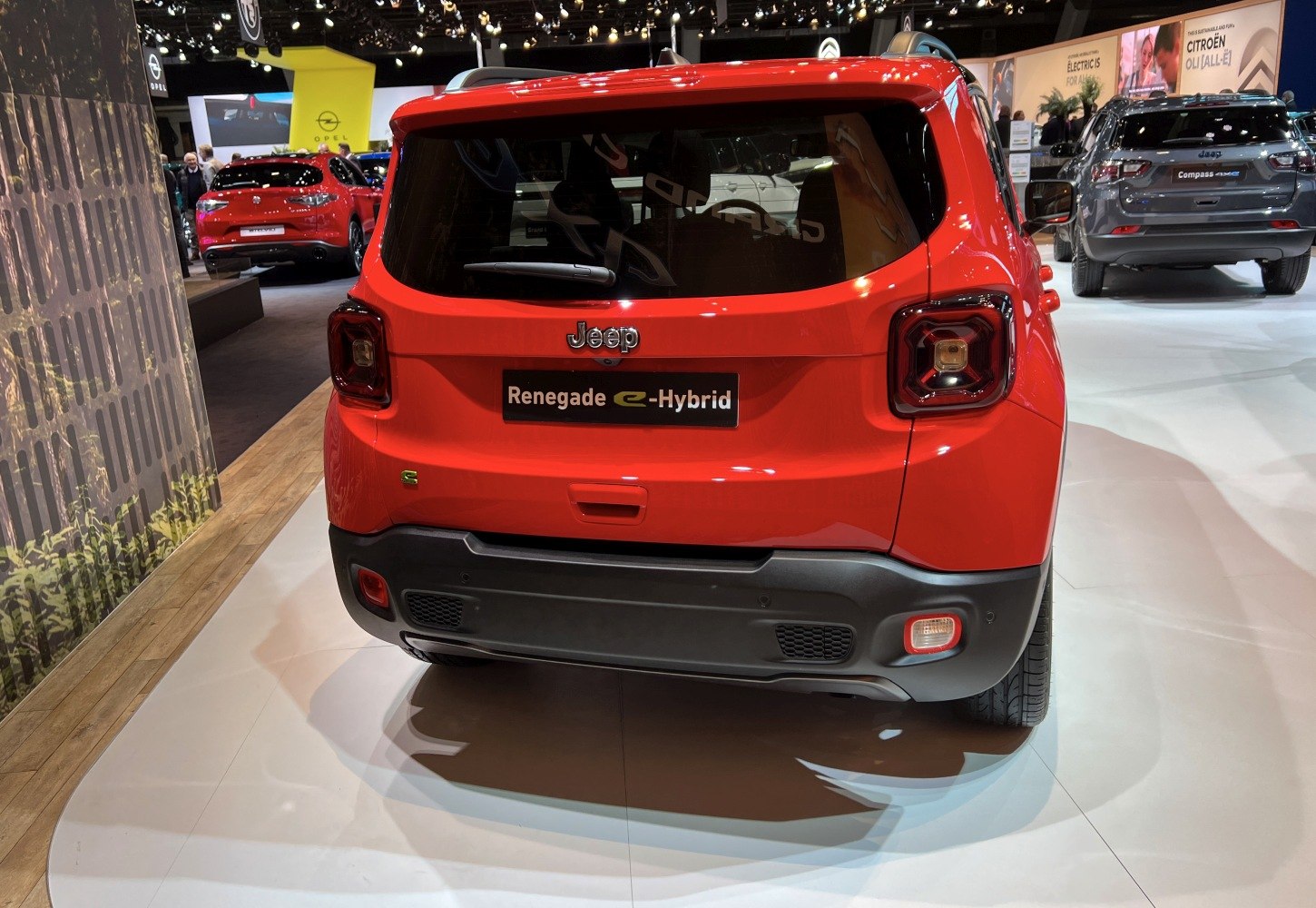 Red Jeep Renegade e-Hybrid rear with distinct tail lights and hybrid badge