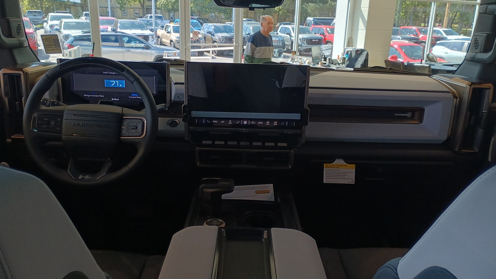 Digital dashboard and steering wheel with touchscreen center console