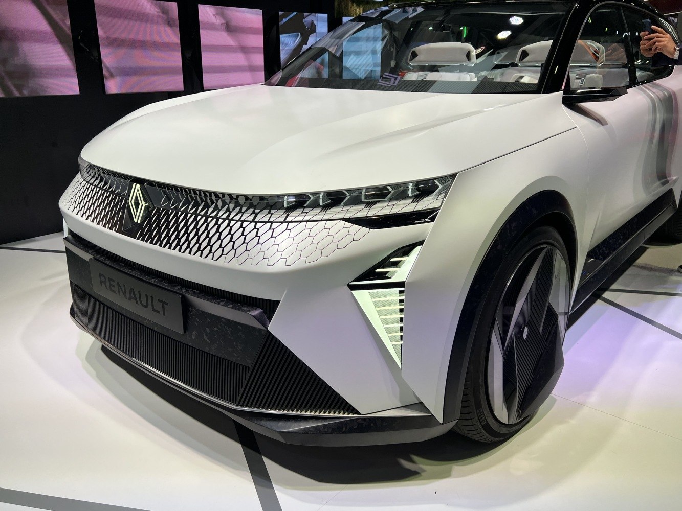 Futuristic front grille and sleek high-tech headlight design
