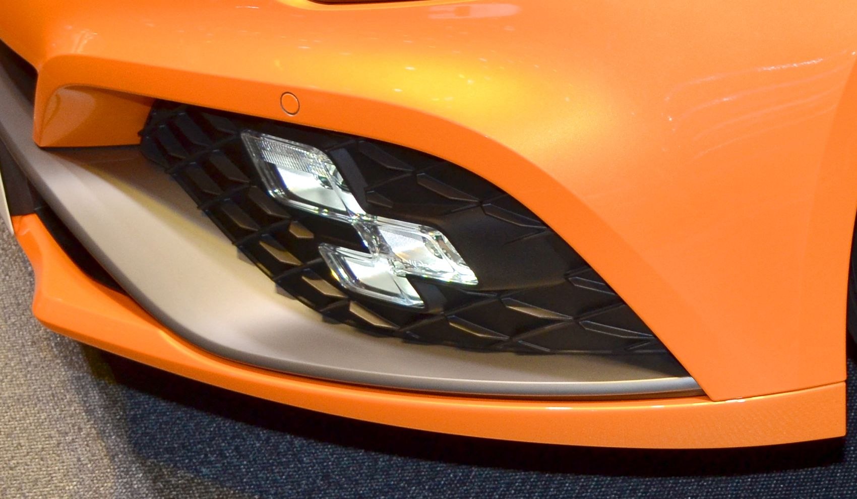 Front bumper with unique LED daytime running light design