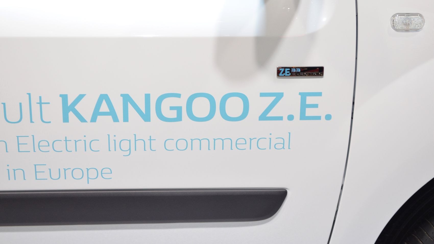 Electric van badge and side panel detail