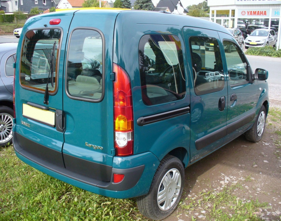 Rear side view with dual rear doors and sliding side door