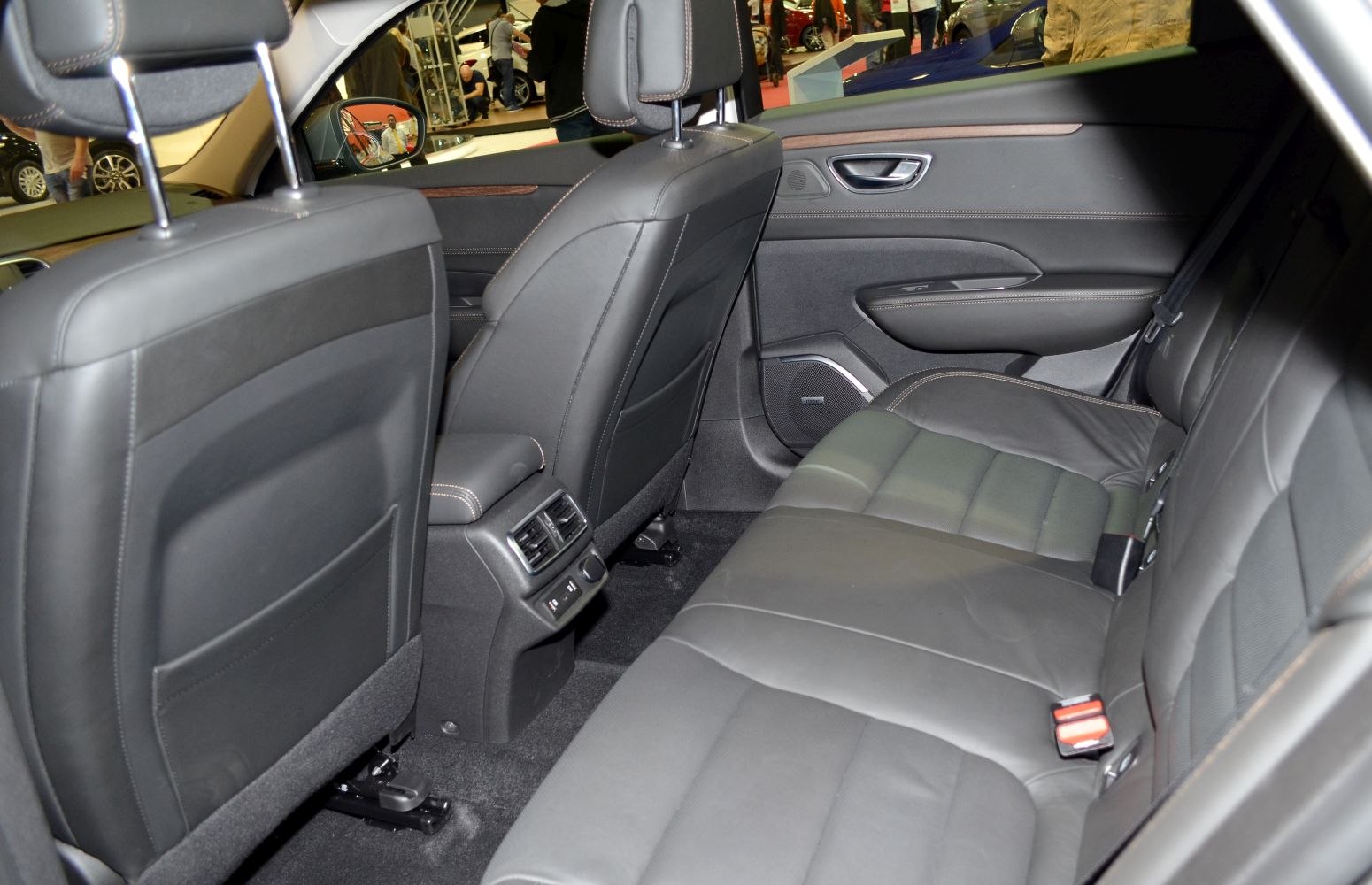 Rear leather seats with air vents and spacious interior