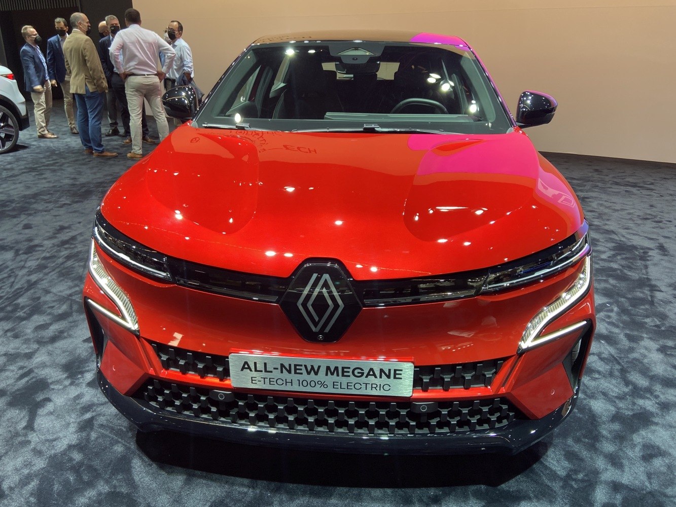 Front view with grille and LED headlights