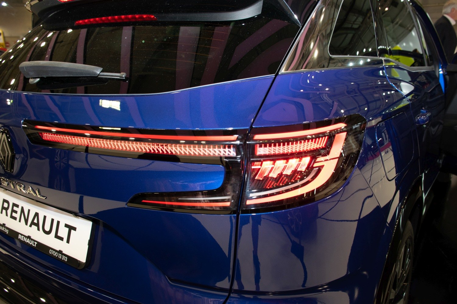 LED rear taillights and rear hatch wiper on blue SUV
