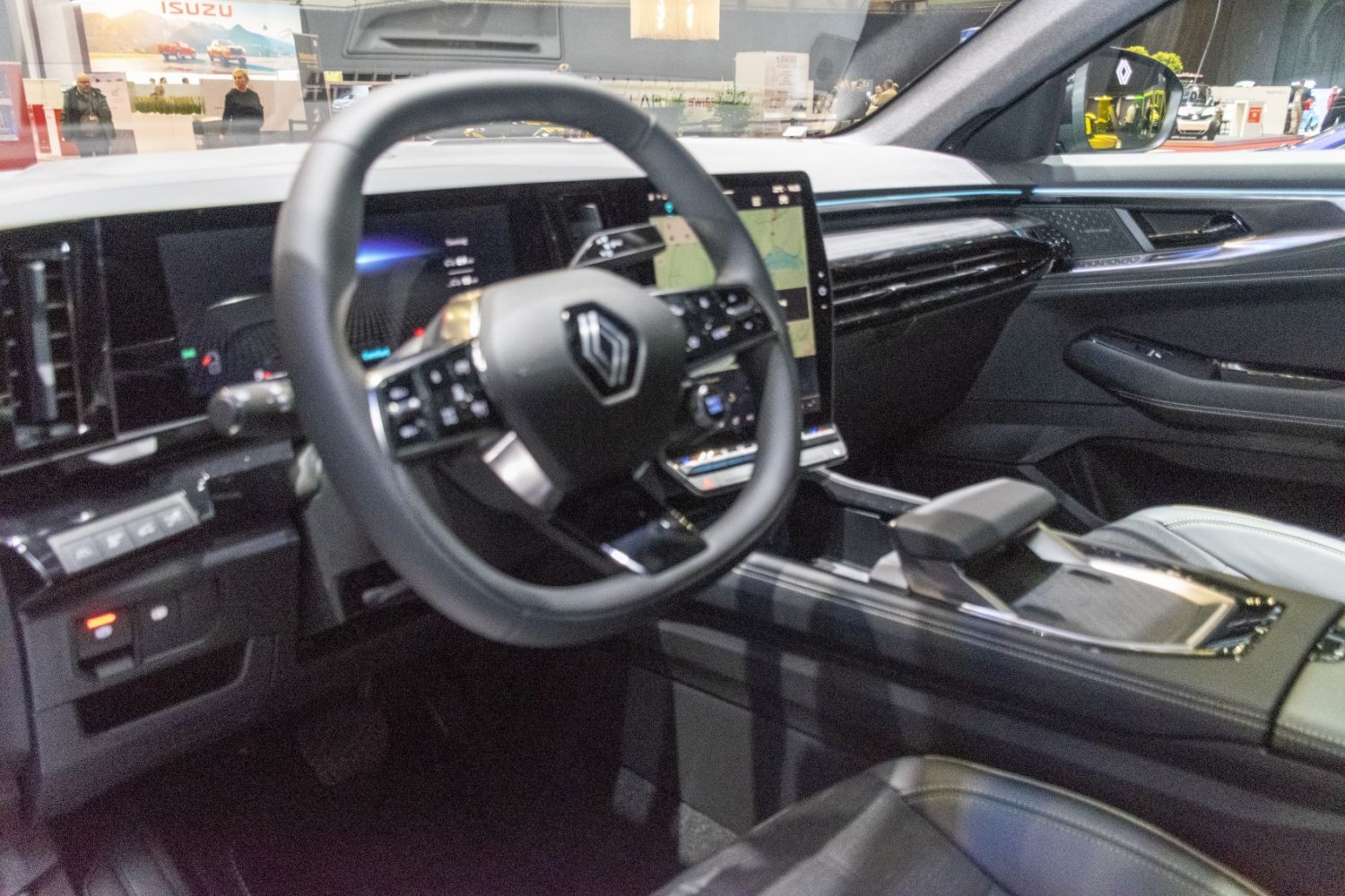 Dashboard with digital cluster and touchscreen infotainment