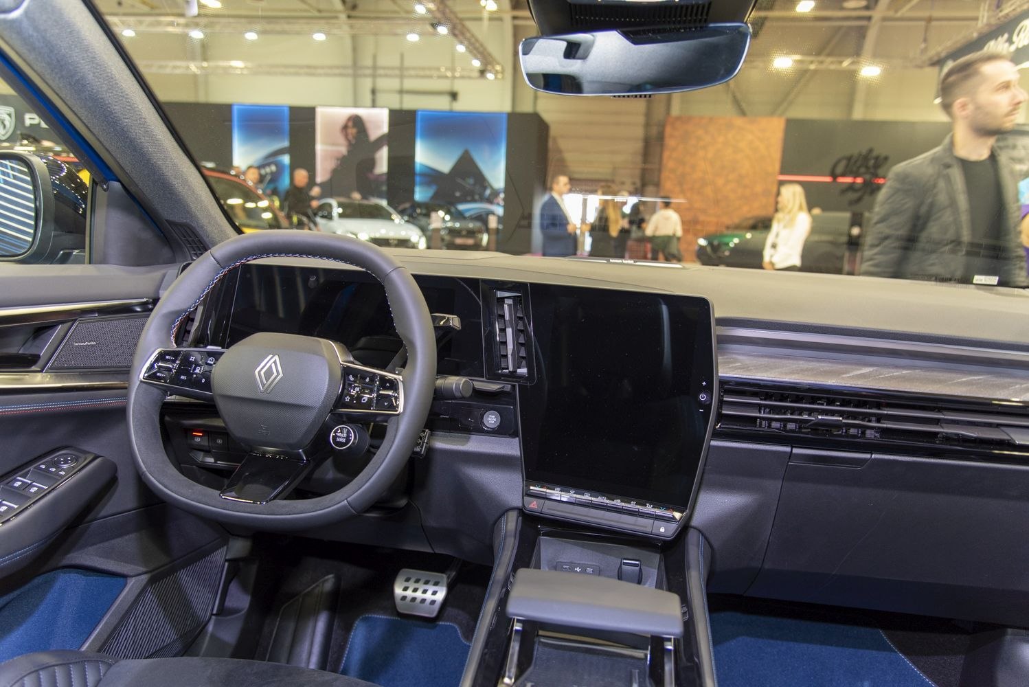 Digital cockpit and large vertical touchscreen dashboard