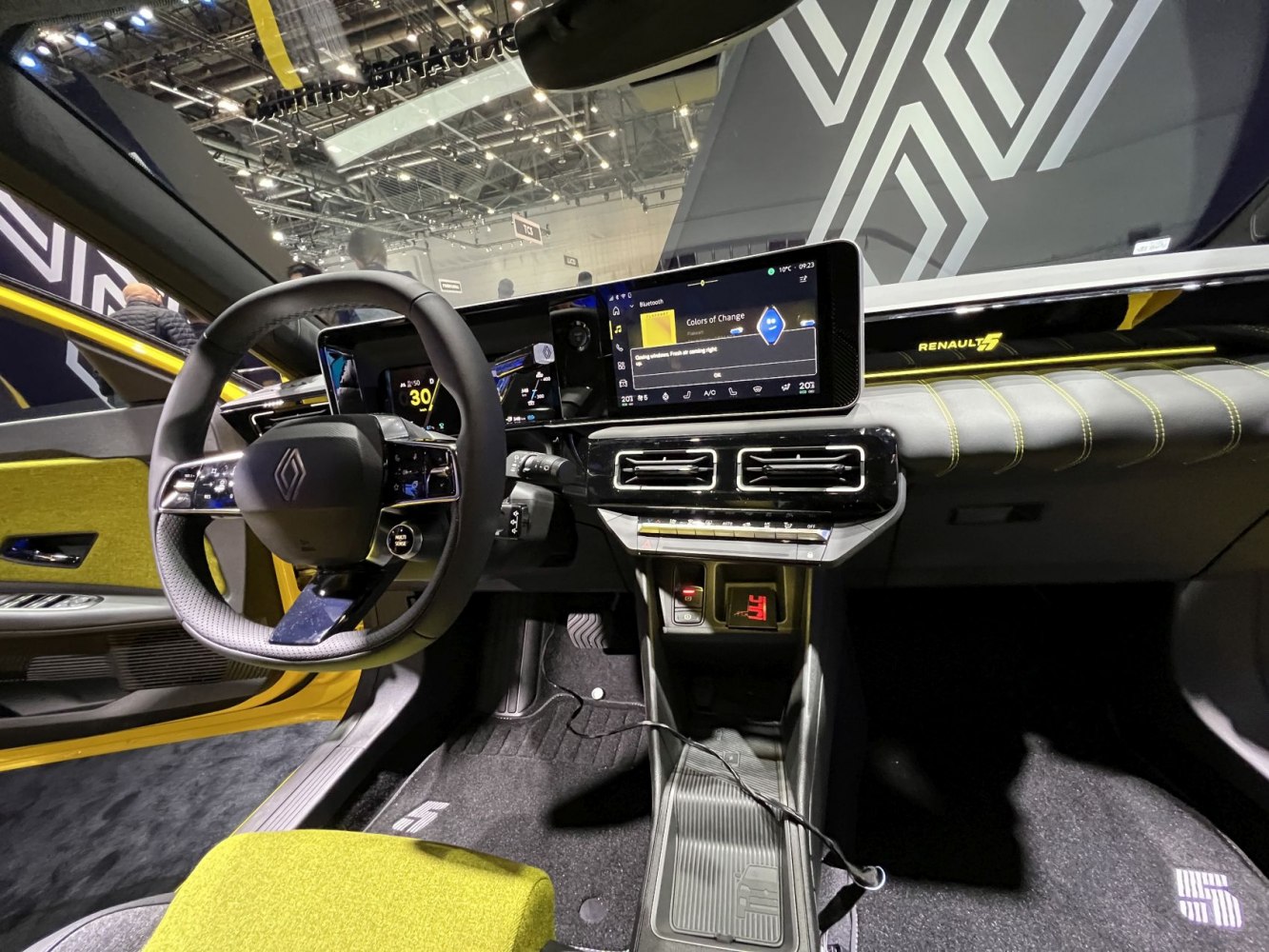 Digital dashboard and touchscreen center console with modern steering wheel
