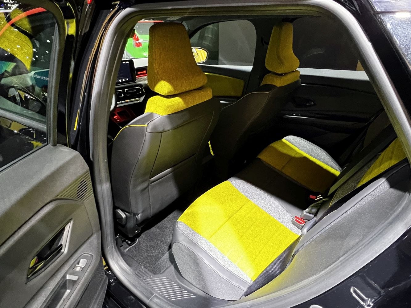 Vibrant two-tone rear seats and modern interior design