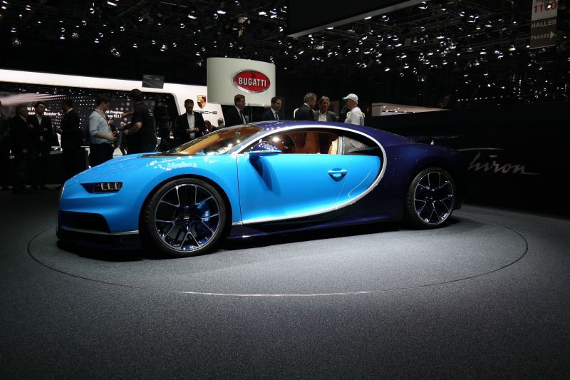 Side profile and chassis design of a Bugatti Chiron supercar