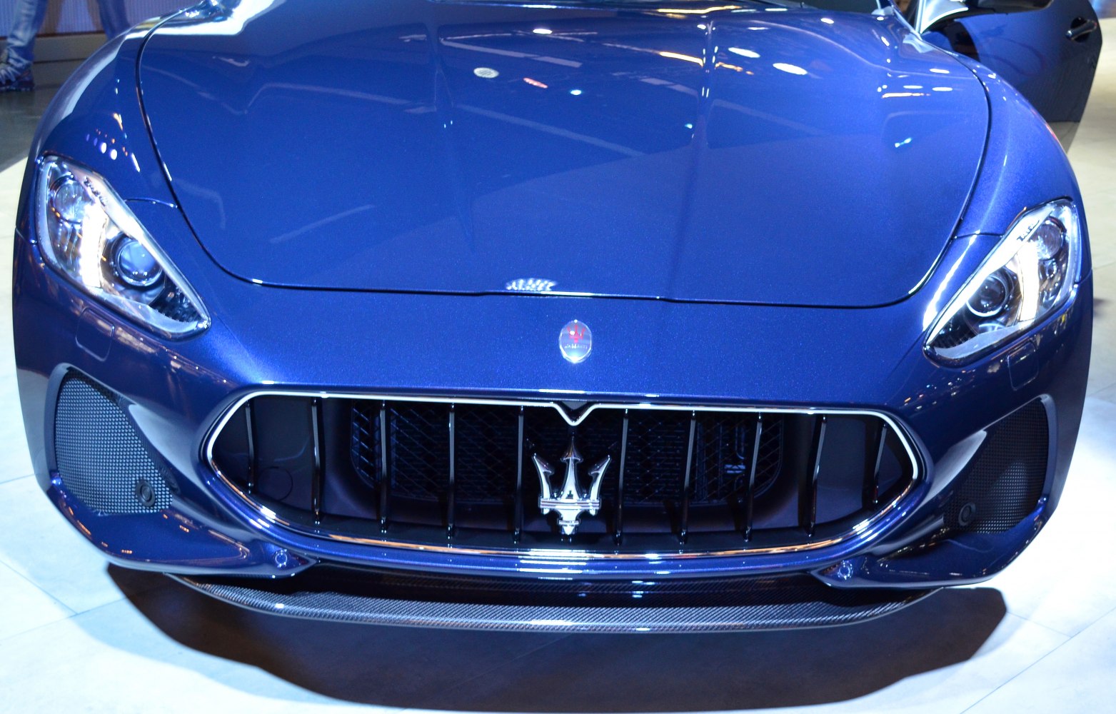 Front grille and headlights of a luxury sports convertible