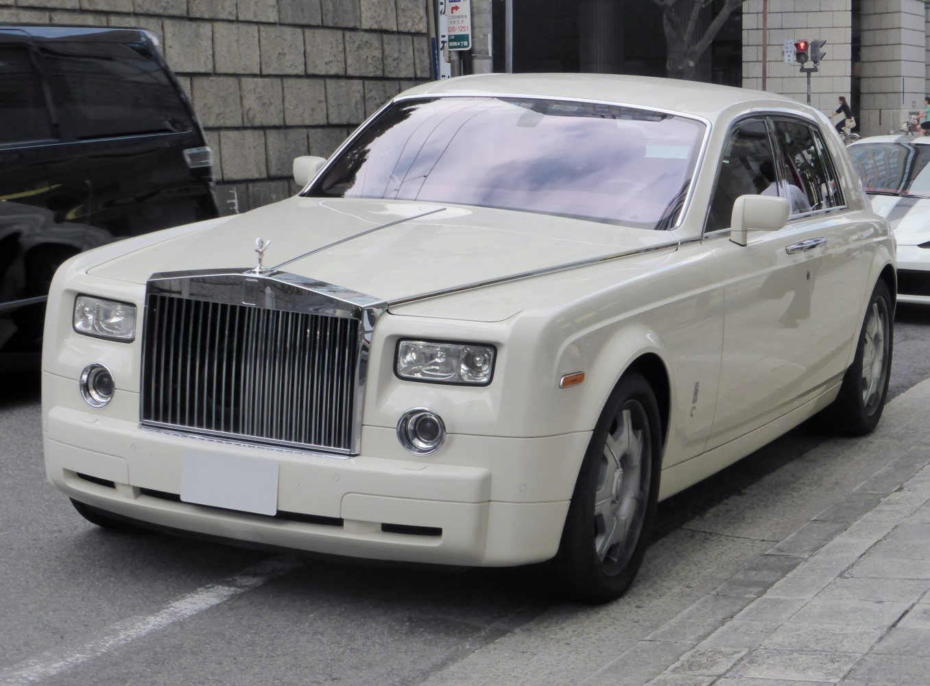 Front grille and headlights of a classic luxury sedan