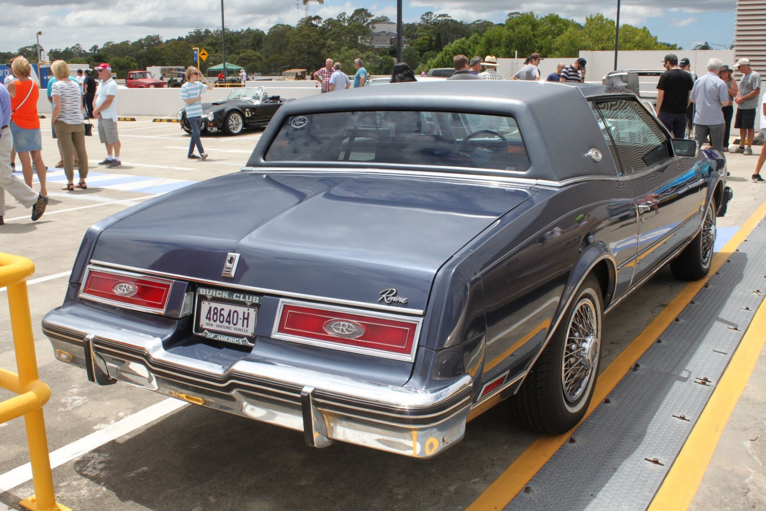 Rear design and vinyl roof of a vintage luxury coupe