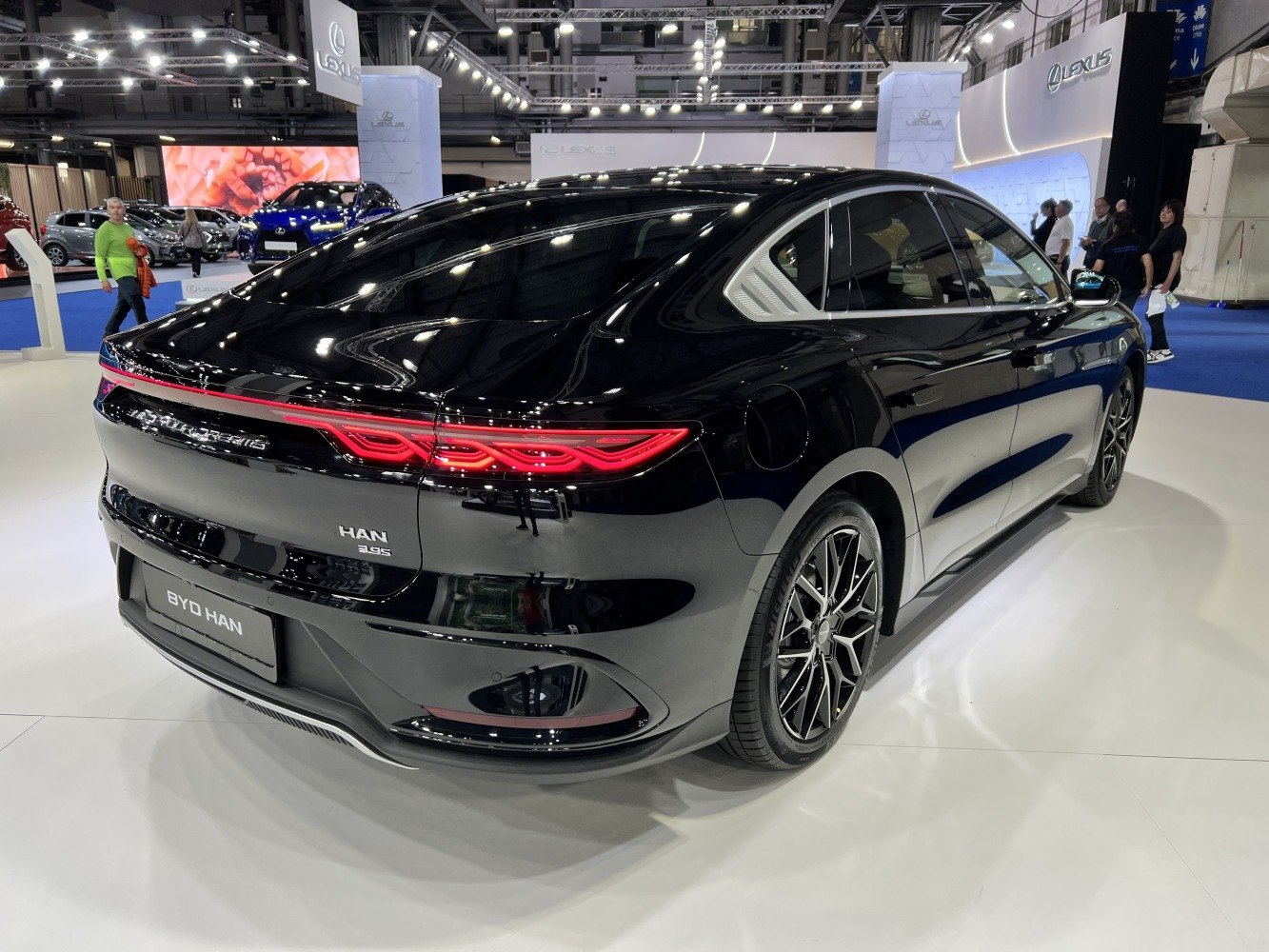 Rear view with LED taillights and alloy wheels