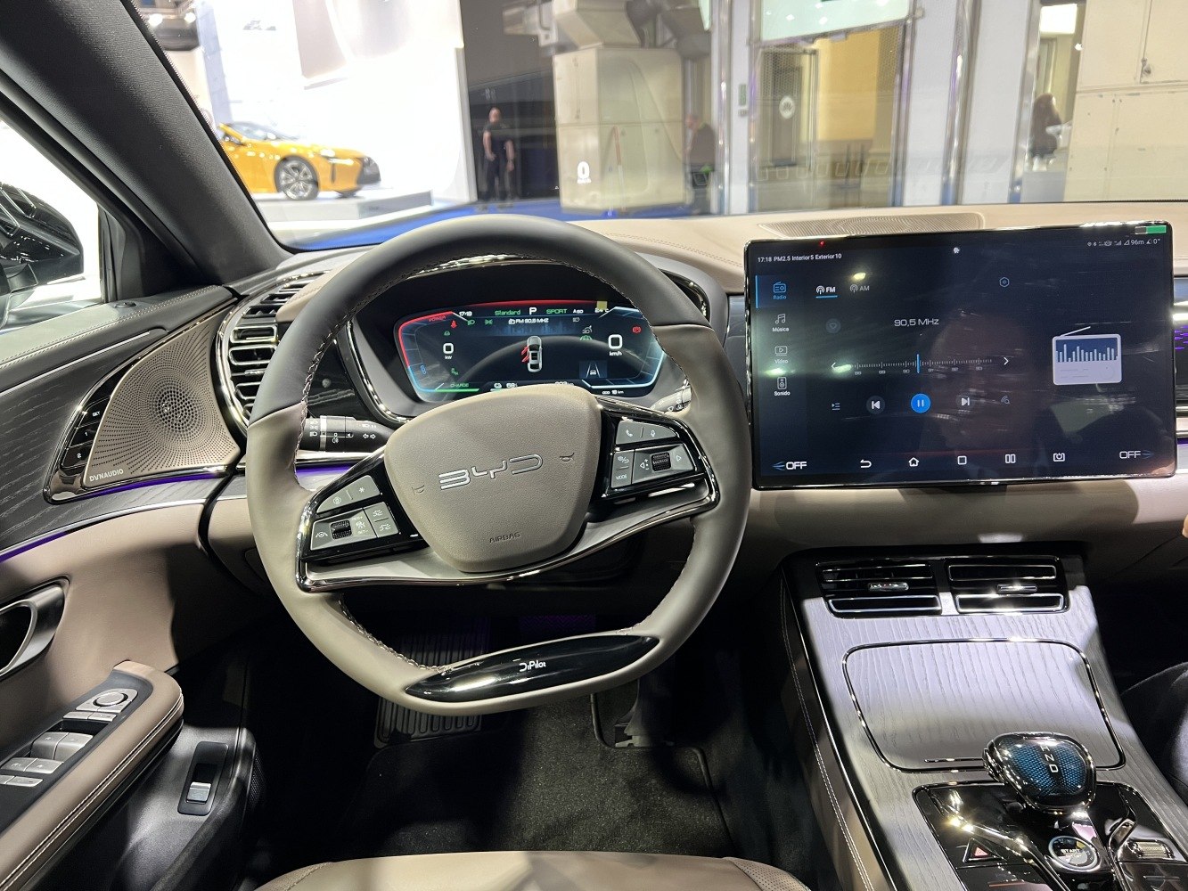 Steering wheel with digital instrument cluster and large infotainment screen