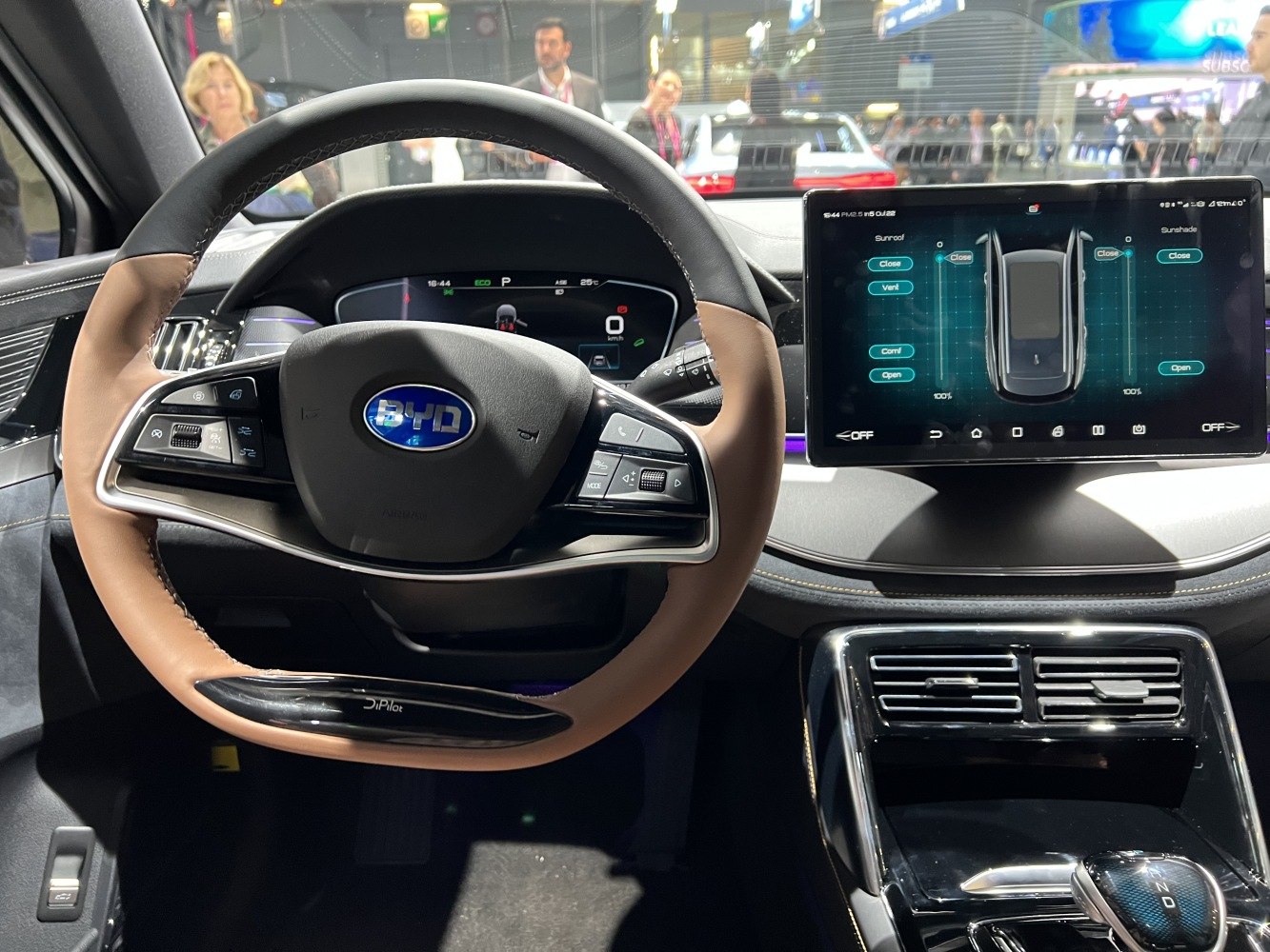 Dual-tone steering wheel and large touchscreen control panel
