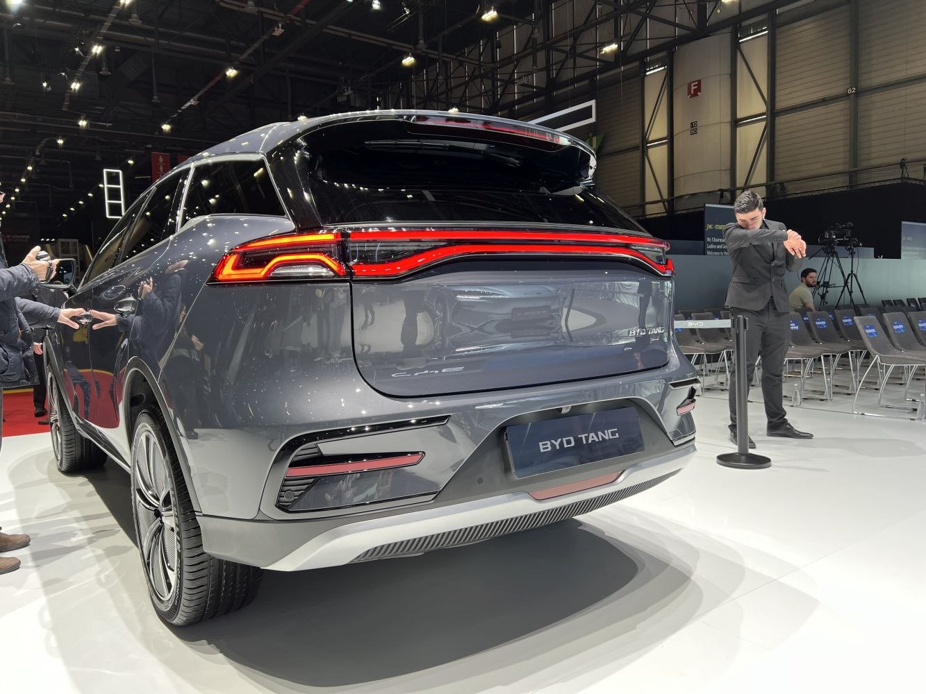 Rear LED light bar and sleek modern SUV rear design