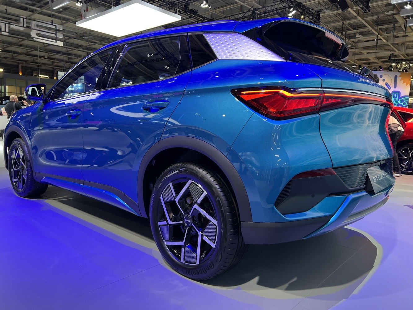 Rear side profile with distinctive taillights and alloy wheels