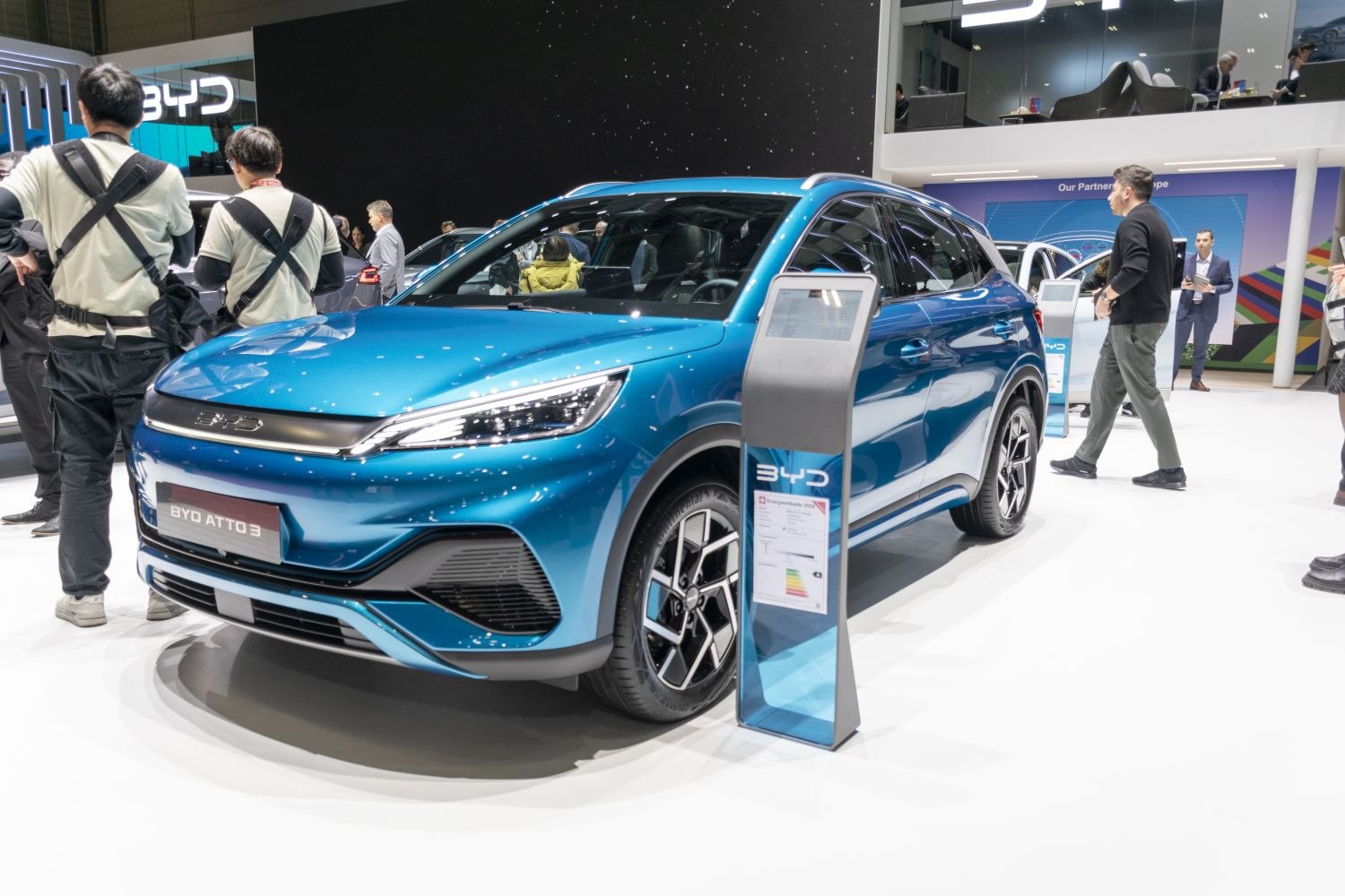 Electric SUV front and side view with LED headlights and alloy wheels