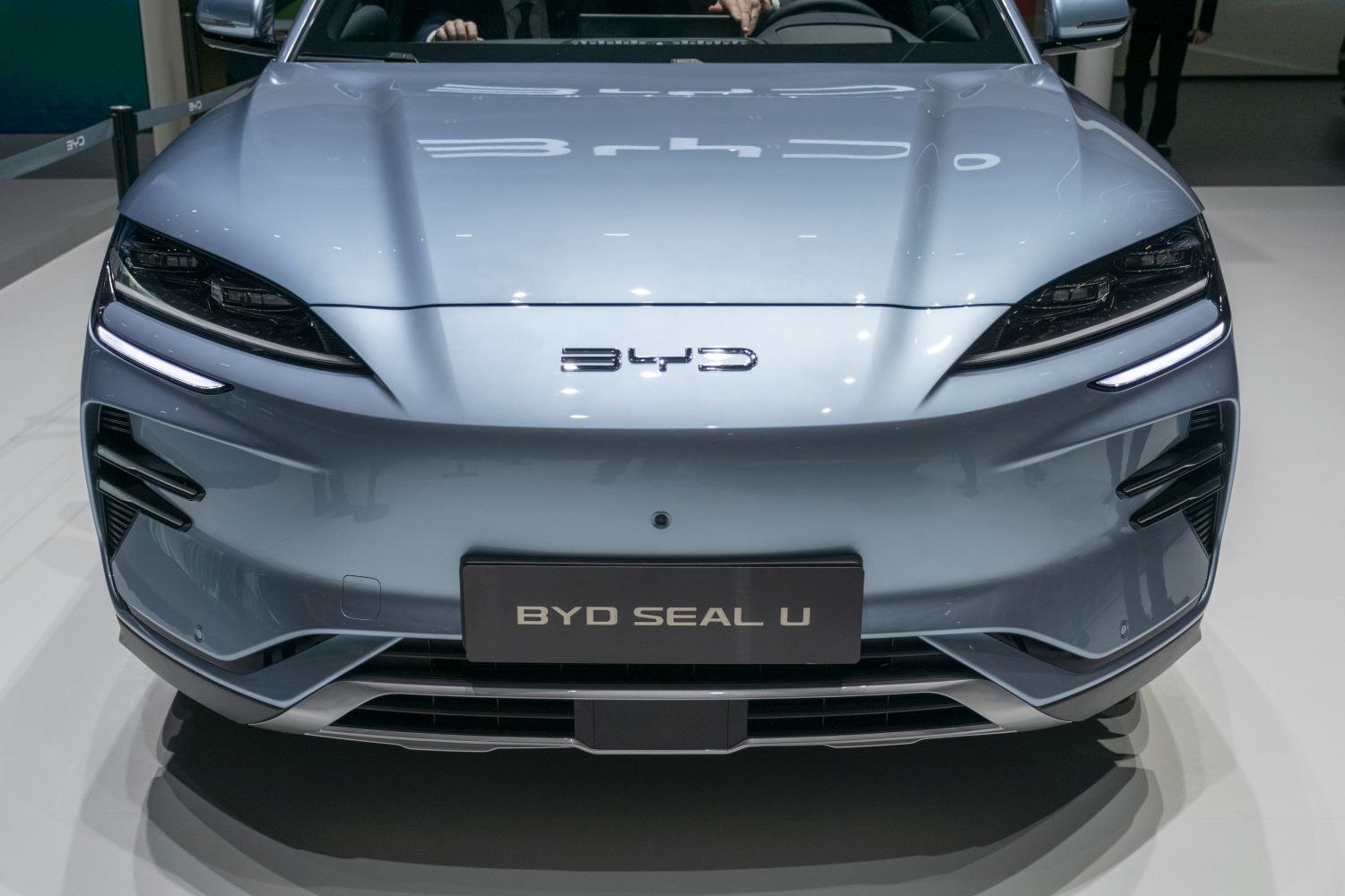 Front view with LED headlights and aerodynamic hood
