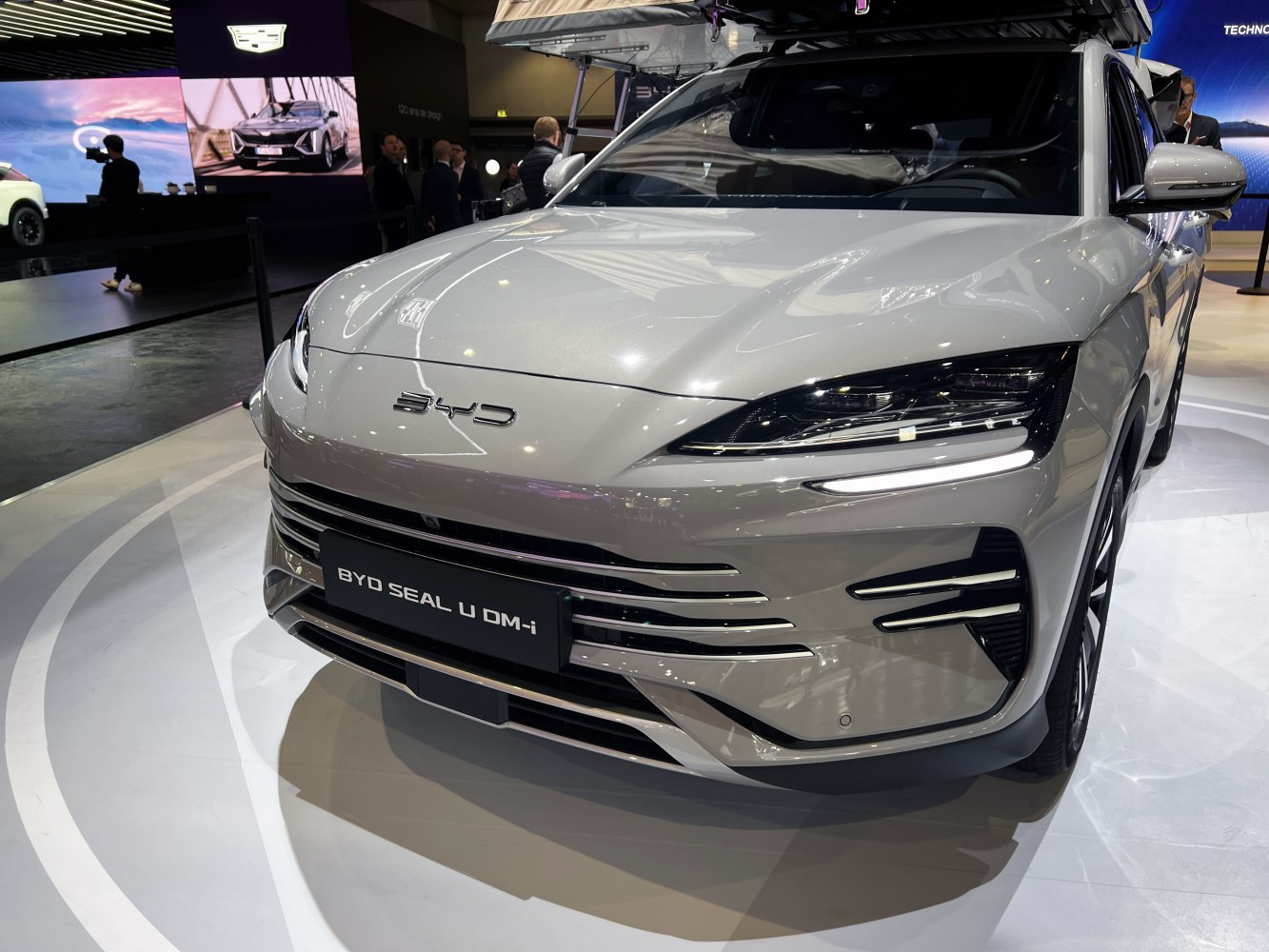 Sleek front with LED headlights and horizontal grille design