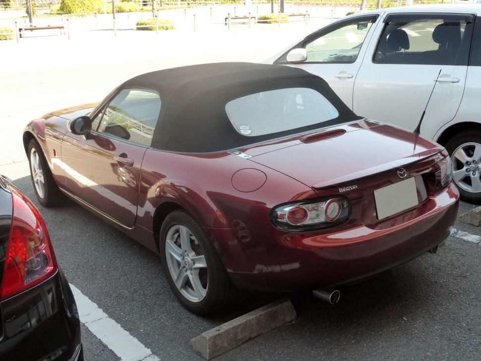 Rear soft top convertible with distinctive taillights