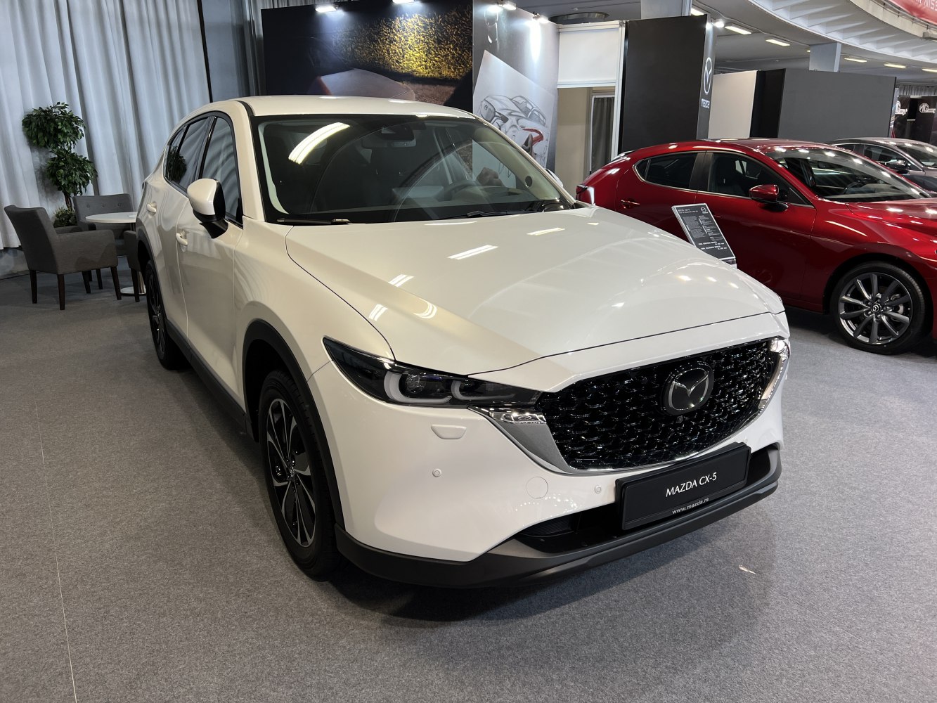 2022 SUV front view with black mesh grille and LED headlights