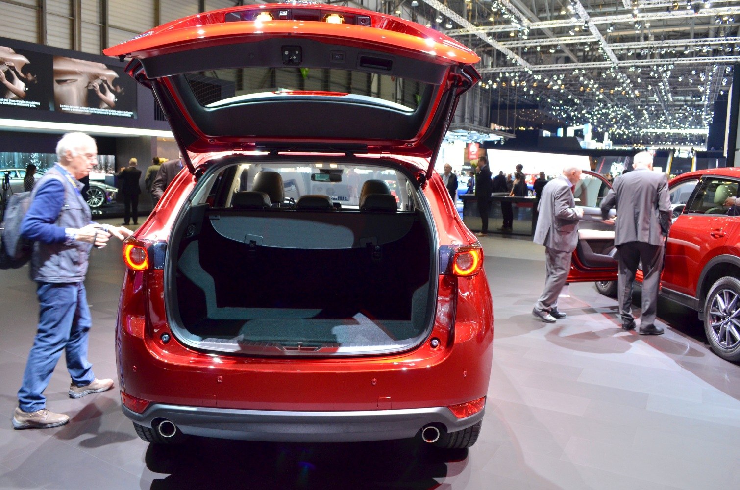 Spacious open rear trunk with dual exhaust and rear lights
