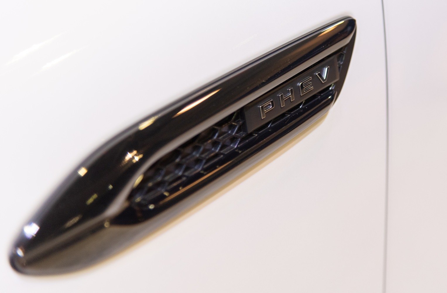PHEV side vent detail on car body