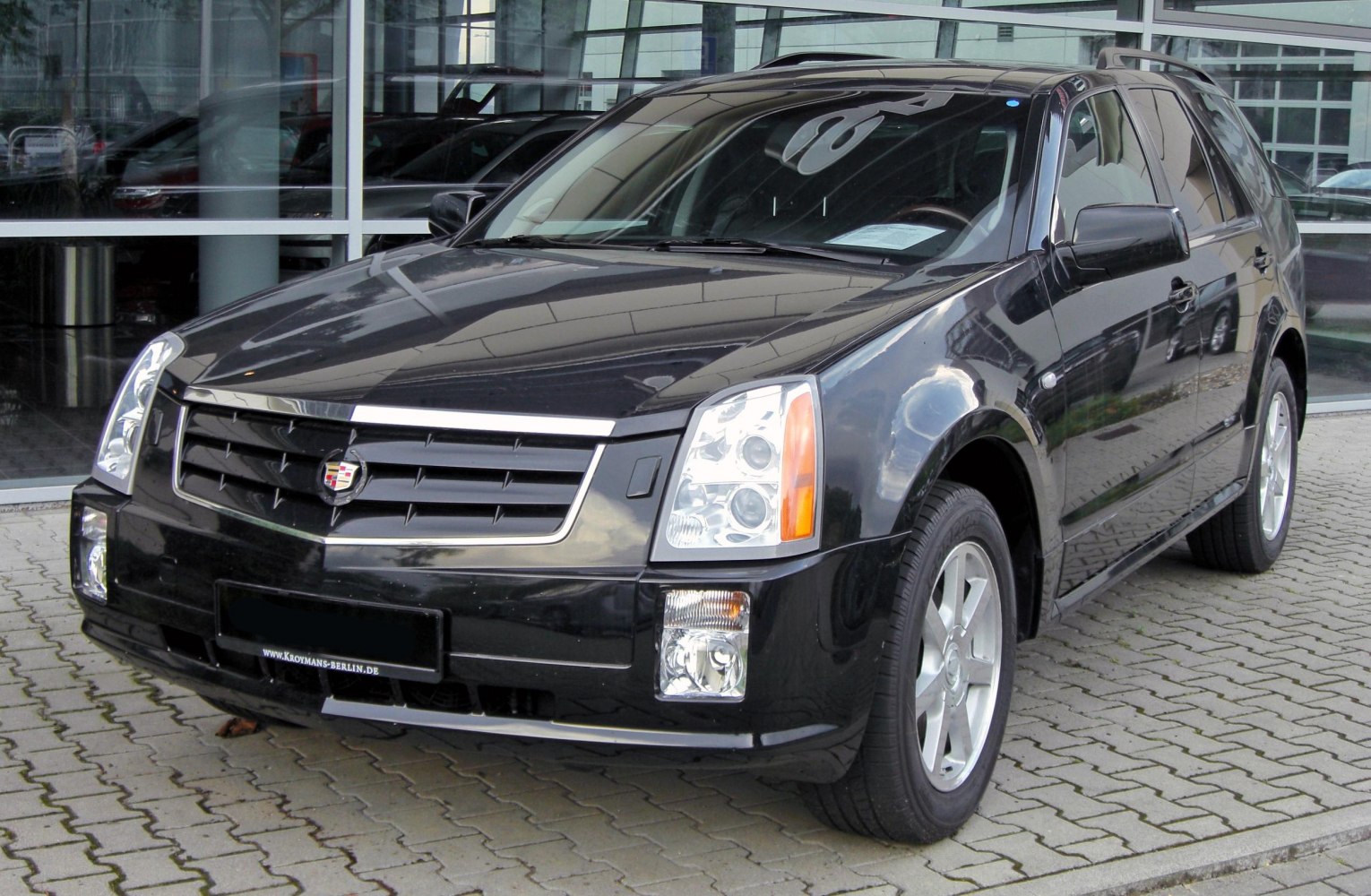 Front grille and headlights of a 2004 SUV