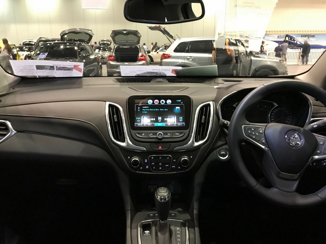 Dashboard with infotainment system and automatic gear lever