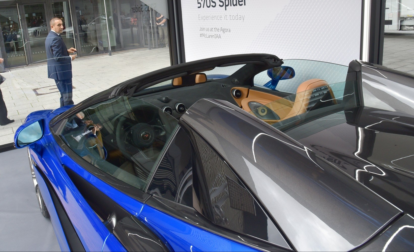 Convertible interior and aerodynamic rear design with brown leather seats