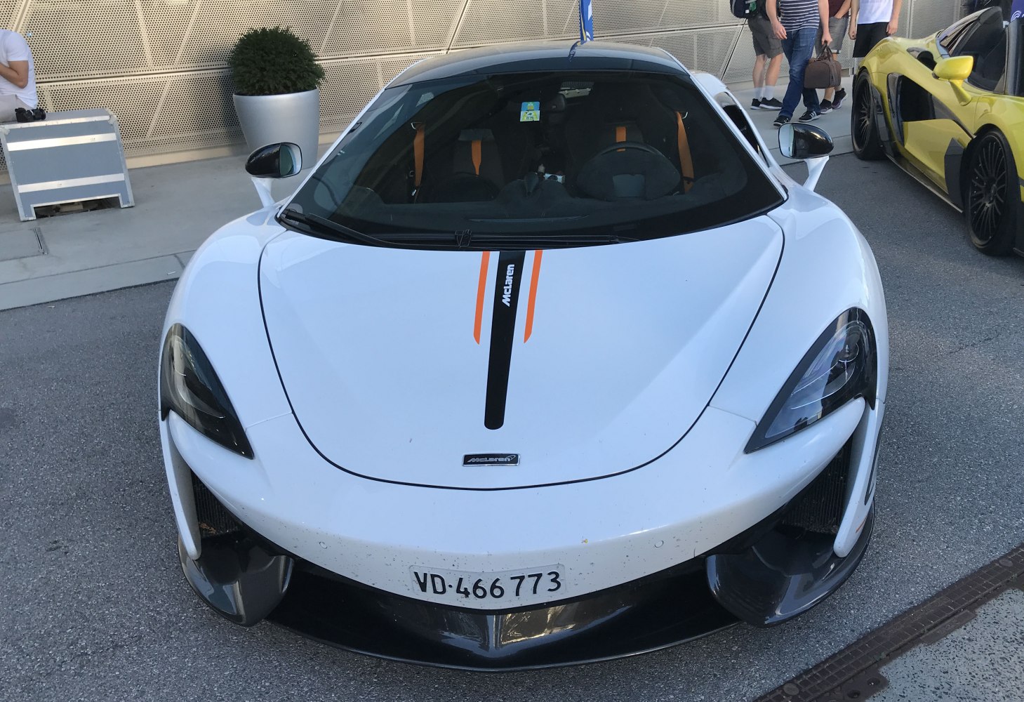 Front view with racing stripe and carbon fiber splitter
