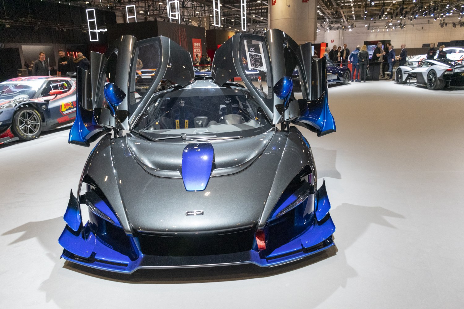 Sportscar with butterfly doors and aerodynamic front design