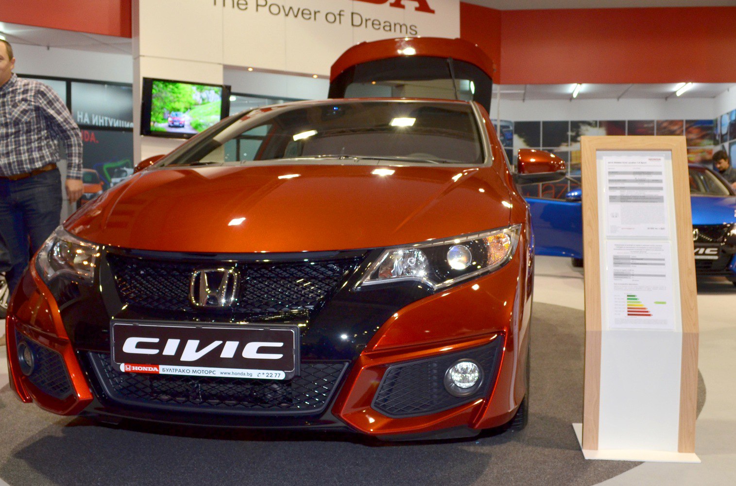 Front view with sporty grille and headlights