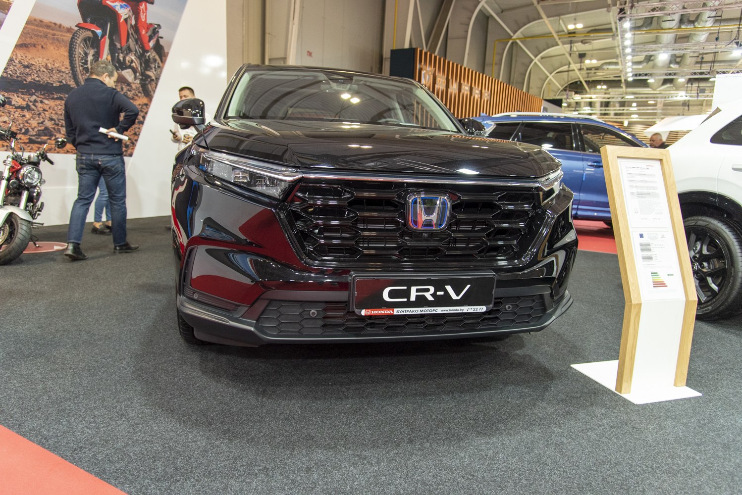 Modern SUV front grille and headlight design in black