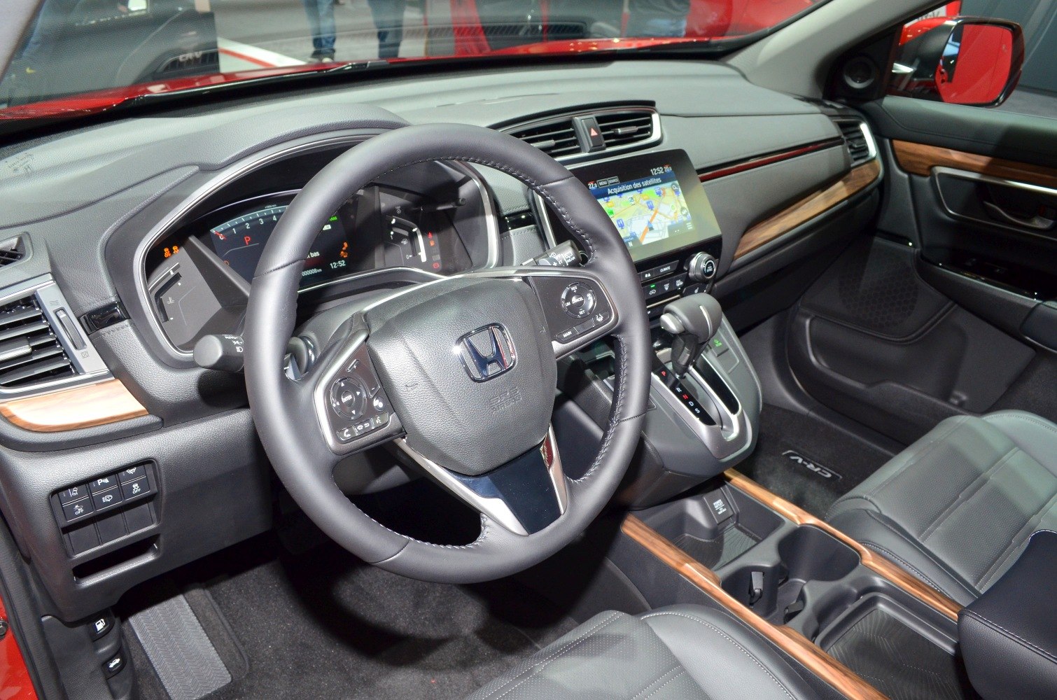Digital dashboard and multifunction steering wheel with touchscreen infotainment