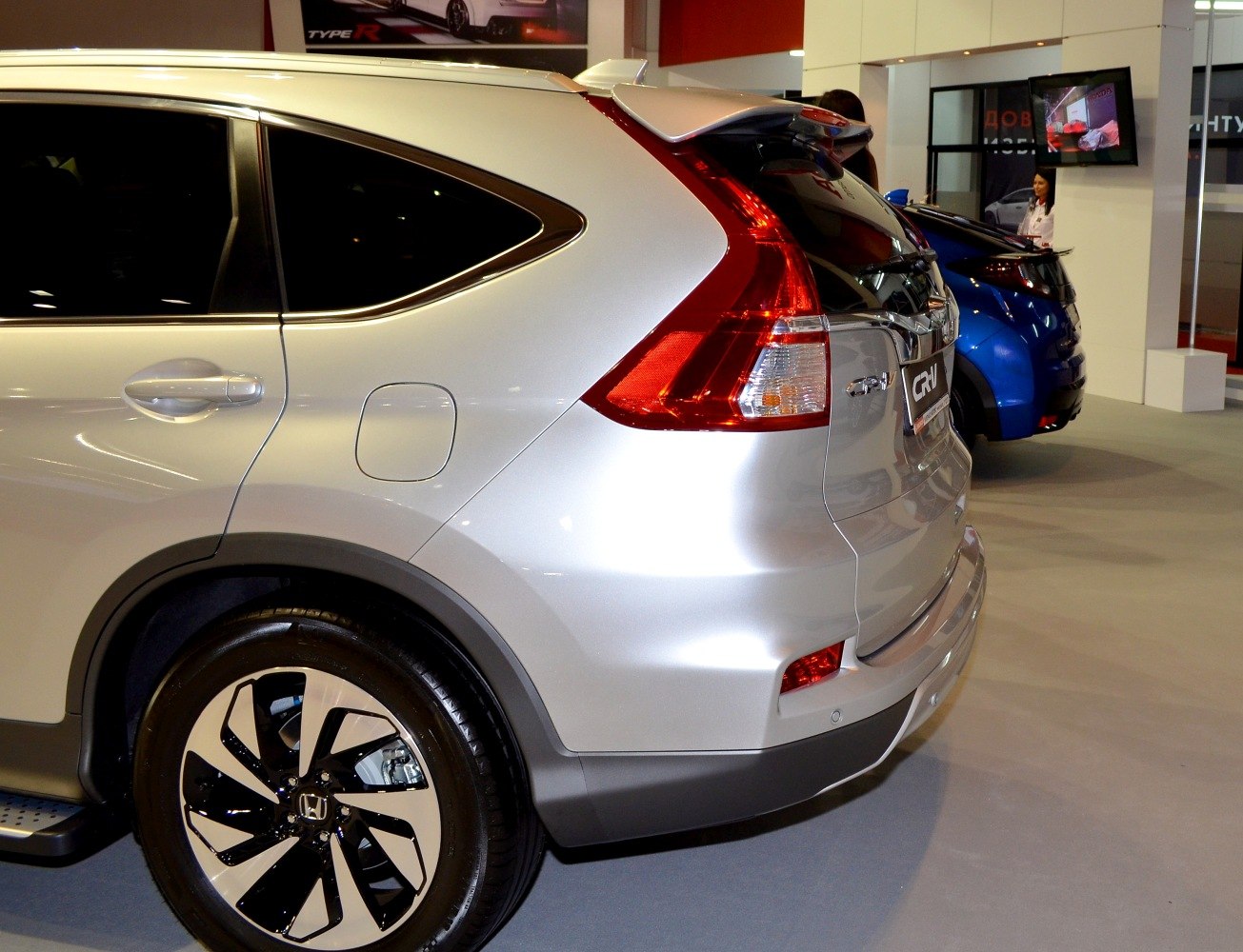 Rear side view with tail light and alloy wheel design