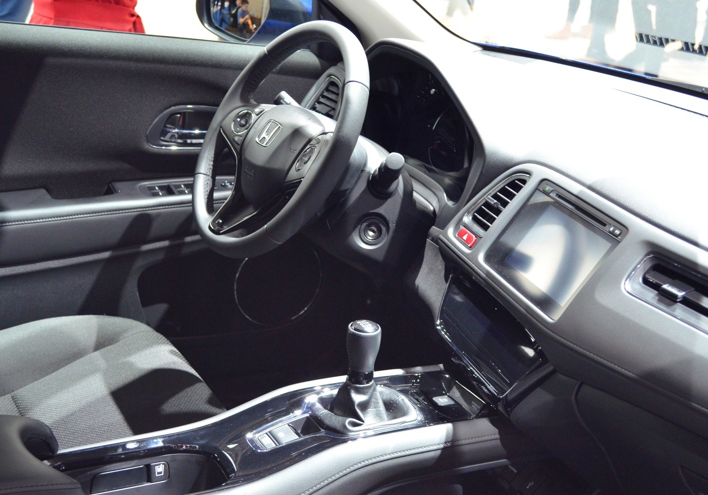 Steering wheel and manual gear stick interior view
