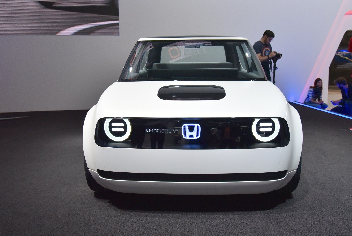 Futuristic front with illuminated Honda emblem and LED headlights