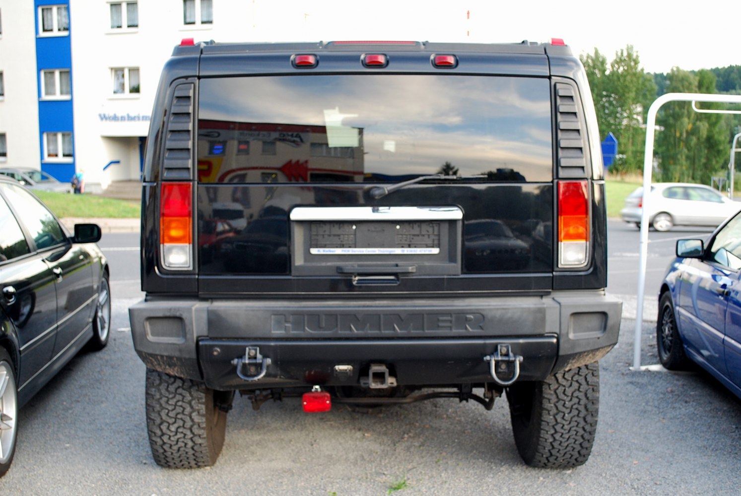 Robust taillights and rugged rear bumper with tow hooks