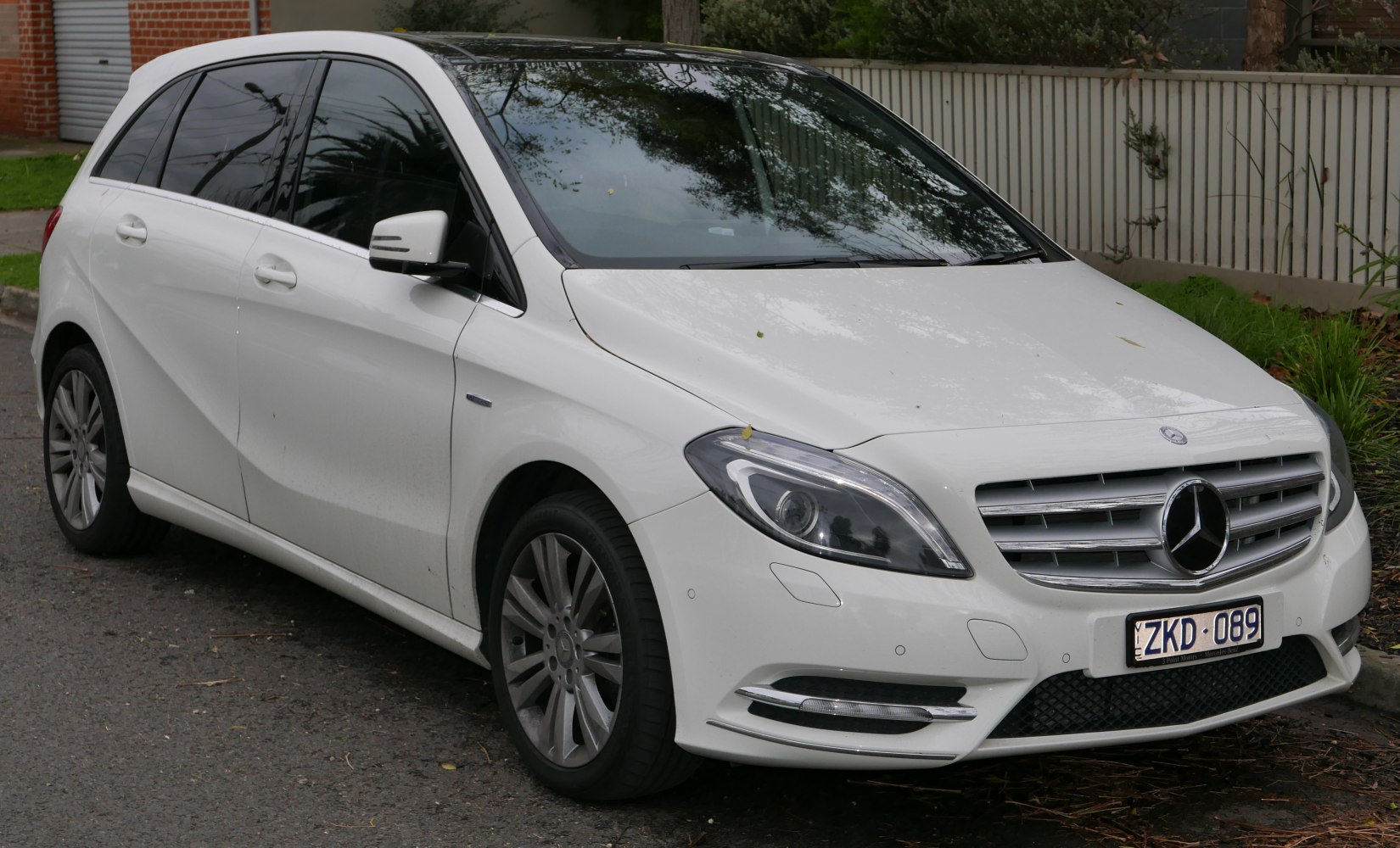 Front view with grille and headlight design