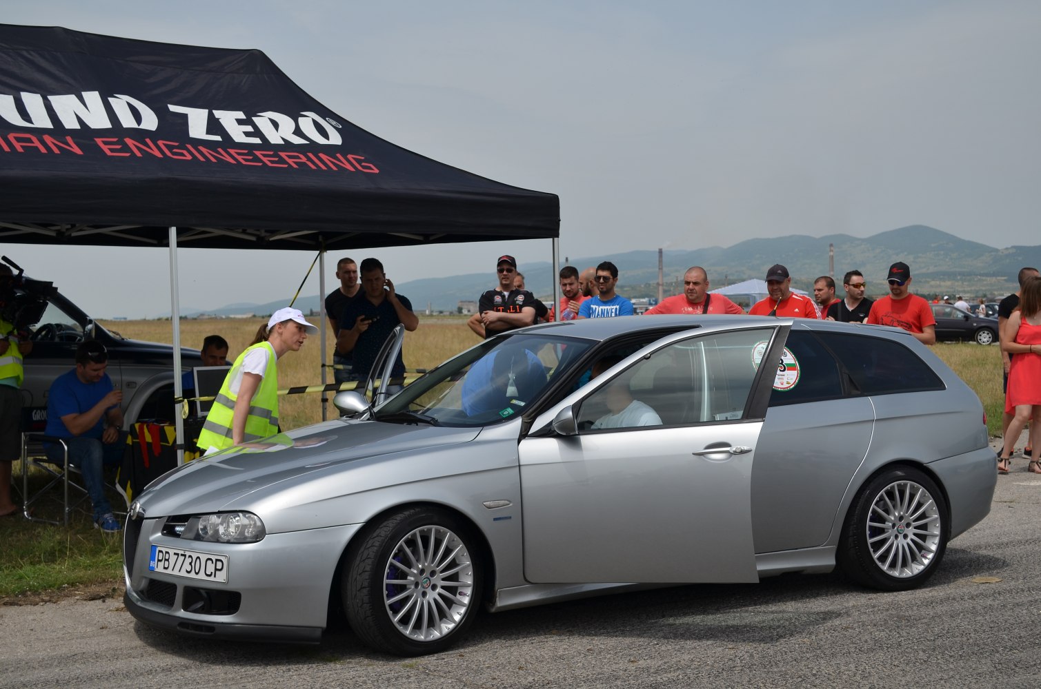 Silver sporty wagon with multi-spoke alloy wheels