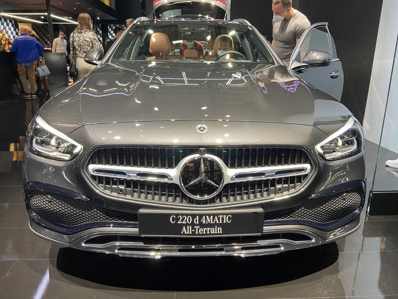 Front view with grille and LED headlights