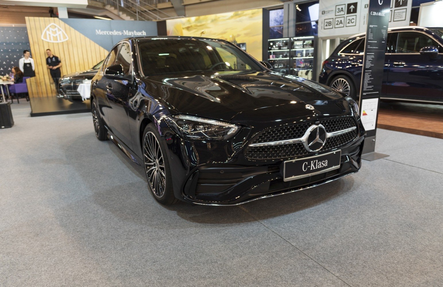 Modern front grille and headlight design with sporty wheels