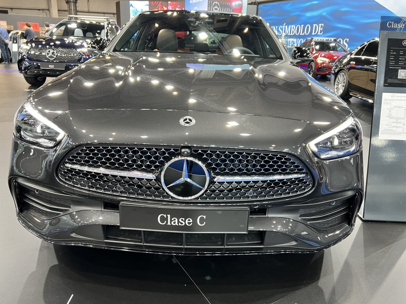 Front view with distinctive grille and LED headlights